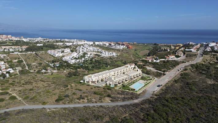 Kristina Views Manilva