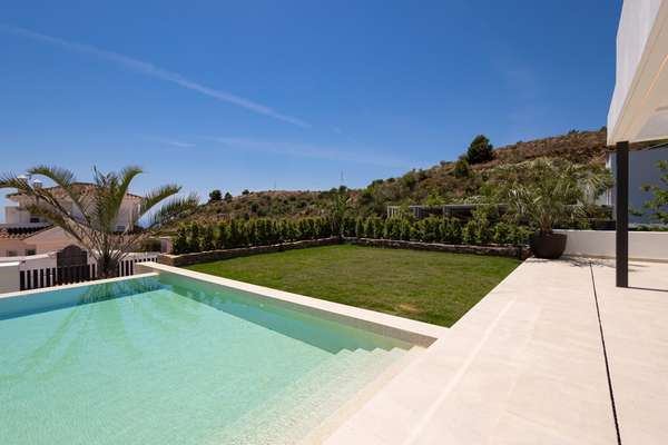 Higueron Hills Collection