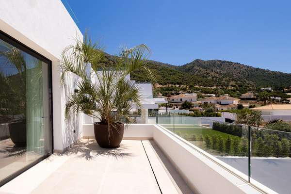 Higueron Hills Collection