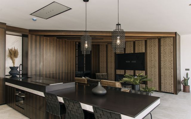 Oceanic Luxury Villas