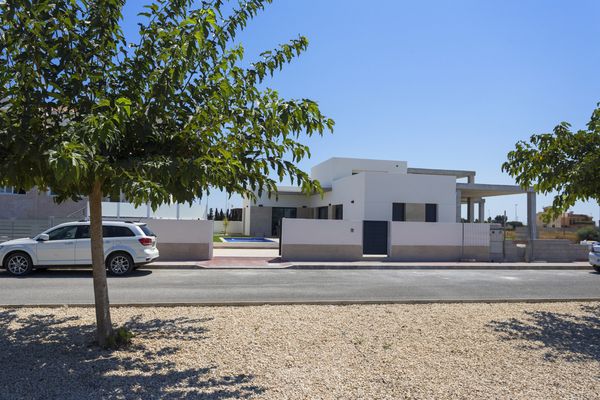 Nueva Daya Villas
