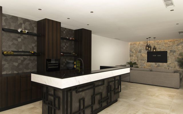 Oceanic Luxury Villas
