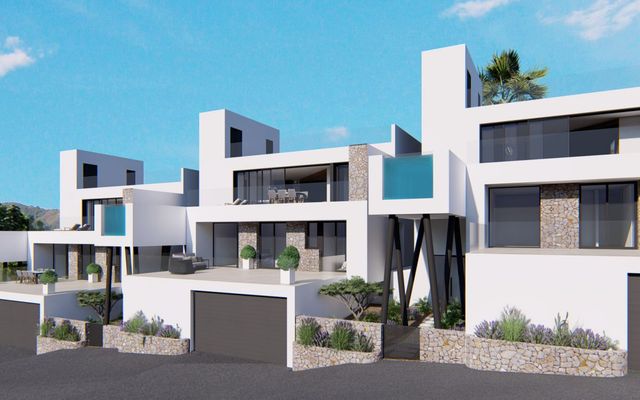 Oceanic Luxury Villas